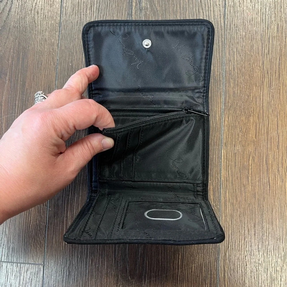 Vera Bradley Wallet - Picture 5 of 5